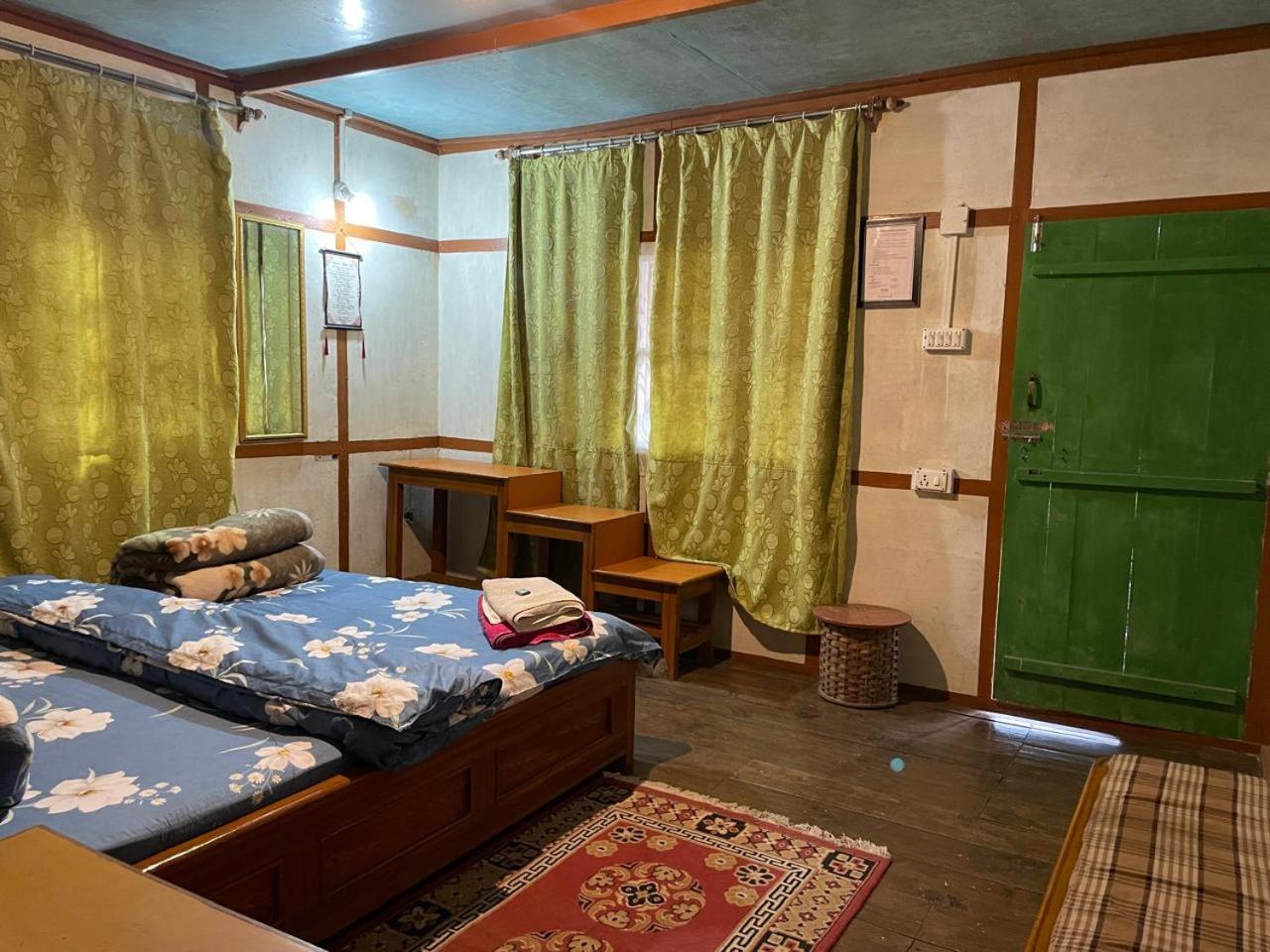 Daragaon Retreat Leilighet Pelling Eksteriør bilde